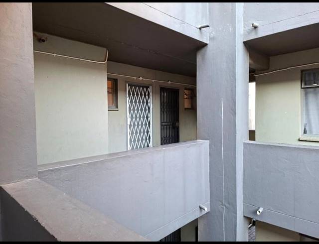 2 BEDROOM APARTMENT FOR SALE IN FLEURHOF